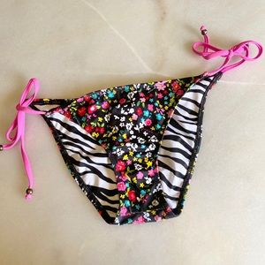 Guess❓ Bikini Bottom